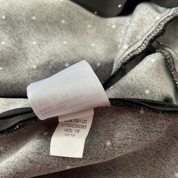 Banana Republic romper jumpsuit polka dot, waist belt, side zip, wider leg - Picture 2 of 9